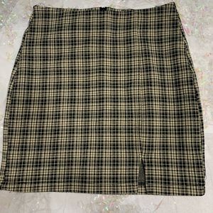 Plaid skirt; size:small